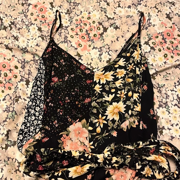 Women’s American Eagle outfitters black floral spaghetti strap pants jumpsuit - Picture 2 of 5